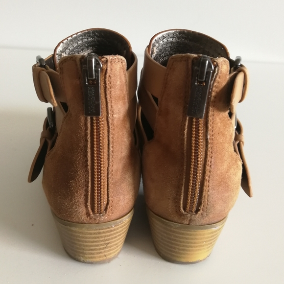 Kenneth Cole Raw Luck Strappy Cutout Ankle Booties - Picture 6 of 8